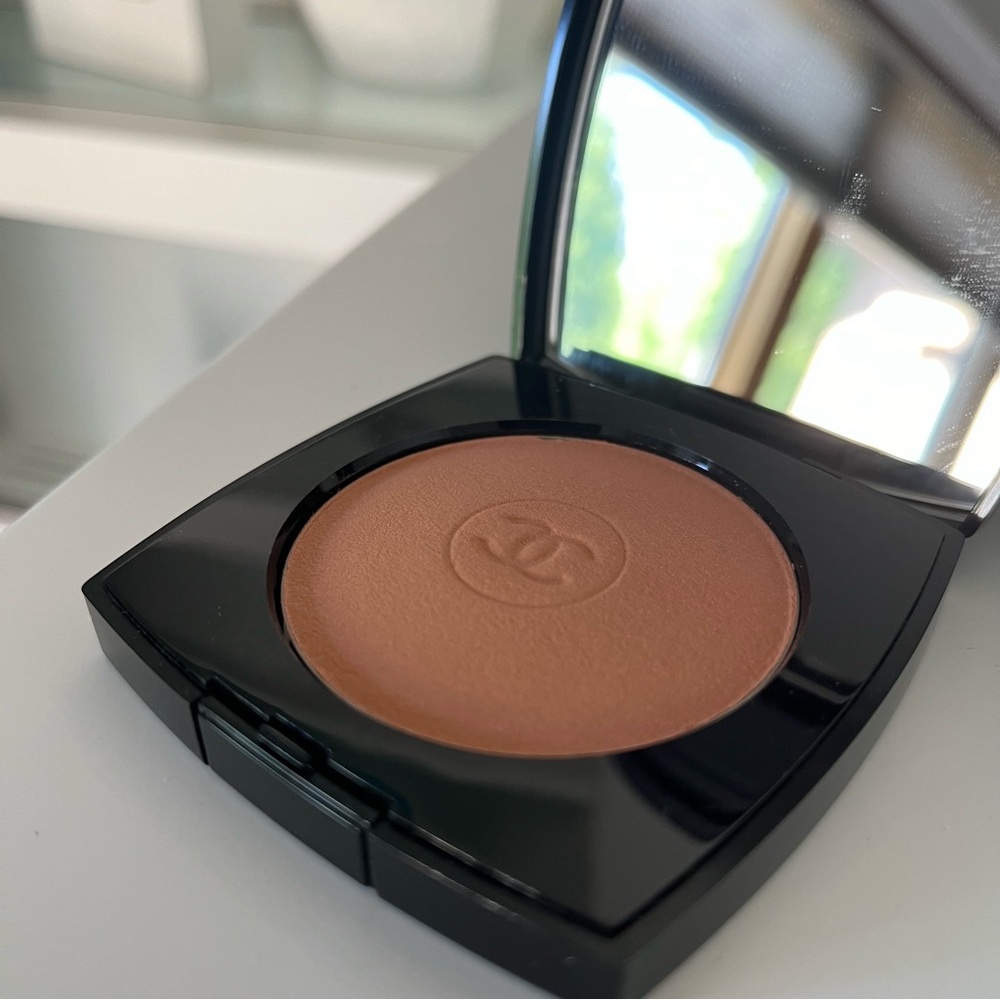 CHANEL - BRONZER